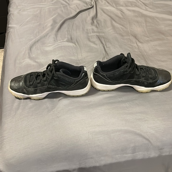 Authentic Jordan 11 baron - Picture 3 of 5